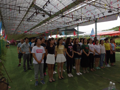 深圳农家乐阿里巴巴南粤开心农场趣味拓展一日游